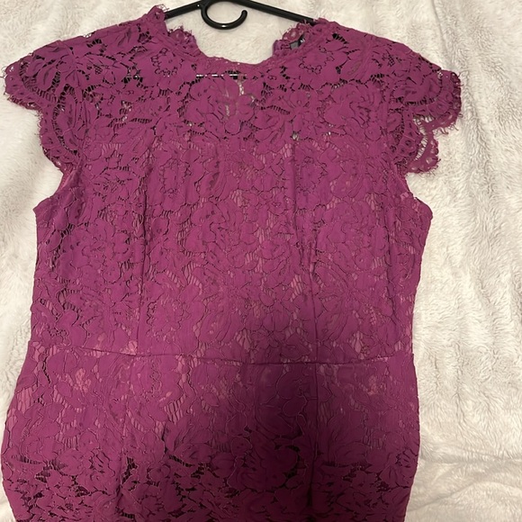Lace Merokeety Plum dress - Picture 8 of 10